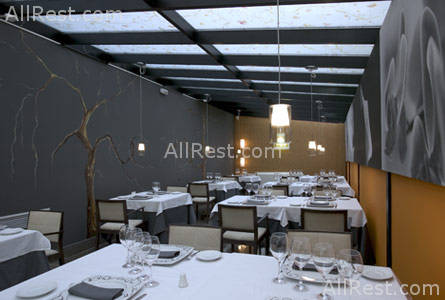 Hotel Petit Palace Embassy 12